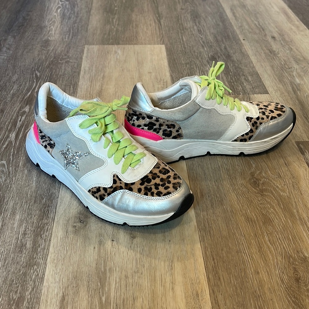 Womens size 9 leopard hot pink and green sneakers